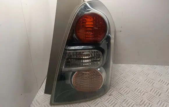 Toyota Corolla Verso AR10 Rear/tail lights 815510F080