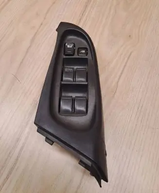 Nissan Almera Tino Electric window control switch 80961