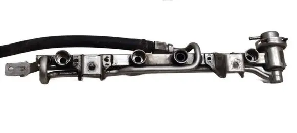 Audi A4 S4 B6 8E 8H Fuel main line pipe 06B133317L