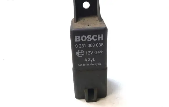 Volkswagen Caddy Glow plug pre-heat relay 0281003038