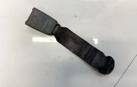 Citroen C3 Rear seatbelt buckle 40192