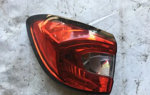 Renault Captur Rear/tail lights 265557367R