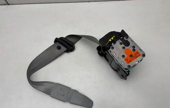 Audi A4 S4 B8 8K Front seatbelt 8K1857706AJ