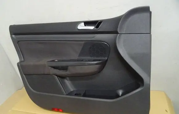 Volkswagen Golf V Front door card panel trim