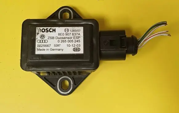 Volkswagen Phaeton ESP acceleration yaw rate sensor 8E0907637A 0265005245