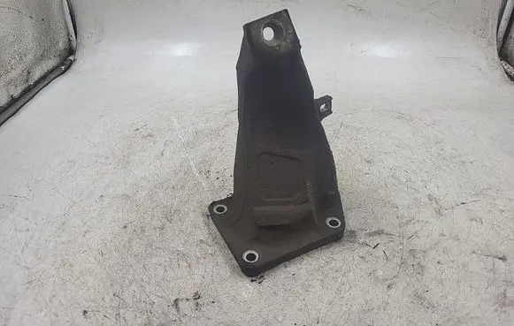 BMW 3 E46 Engine mounting bracket 6754185