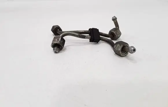 Peugeot 307 Fuel injector supply line/pipe 