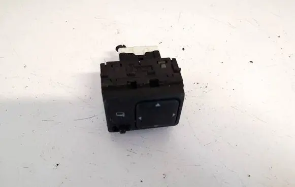Nissan Quest Wing mirror switch