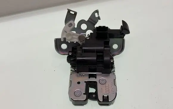 Audi A3 S3 8V Tailgate/trunk/boot lock/catch/latch 4H0827505A 211849290118