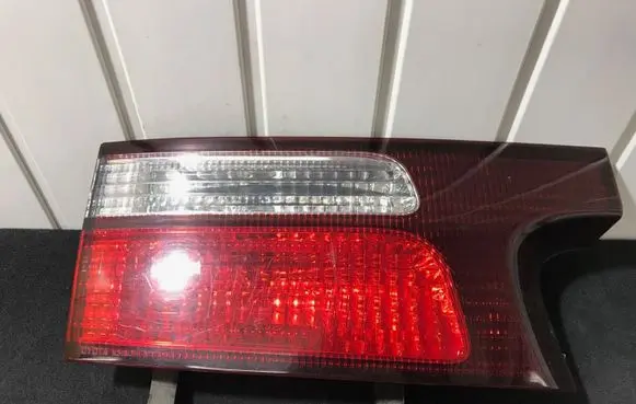 Toyota Previa (XR30, XR40) II Tailgate rear/tail lights