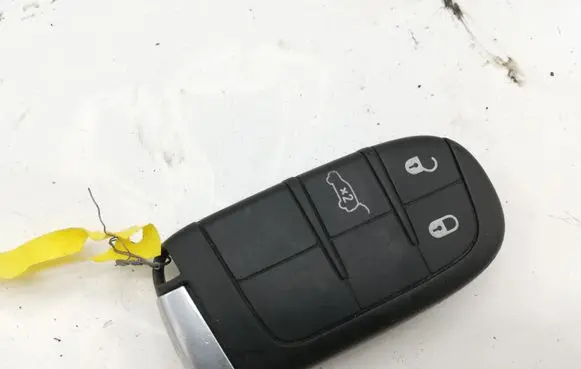 Jeep Grand Cherokee Ignition key/card 68143506AC M3N40821302 7812A