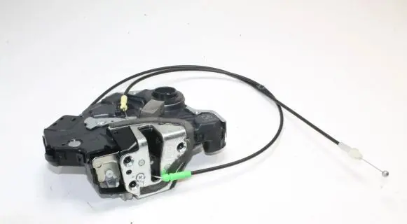 Toyota Verso-S Front door lock