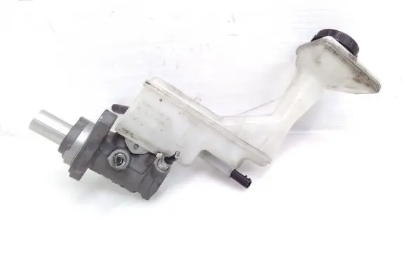 Nissan X-Trail T32 Master brake cylinder 0204796467 97043838