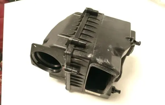 Air filter box