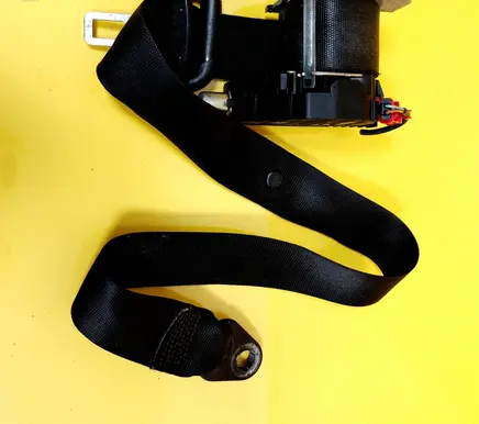 Smart ForTwo I Front seatbelt 33003480