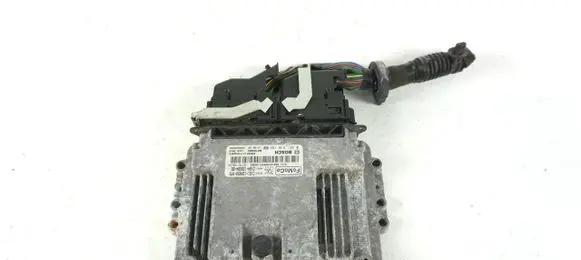 Ford Focus Engine control unit/module ECU 0261S10162 CV6112A650AMG
