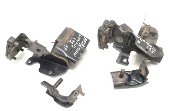 Nissan X-Trail T31 Radiator mount bracket 