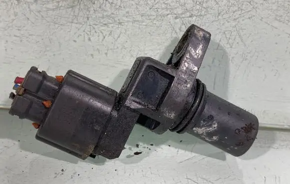 Mitsubishi Outlander Camshaft position sensor