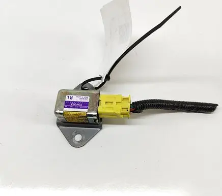 Toyota Land Cruiser (BJ70) Airbag deployment crash/impact sensor 8983360010 1879000471