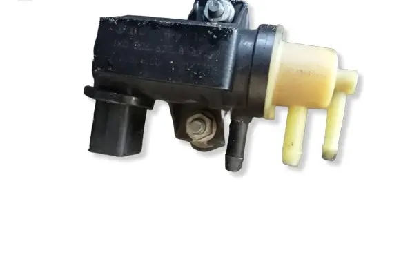 Volkswagen Tiguan Turbo solenoid valve 1K0906627A 07T324 70086800
