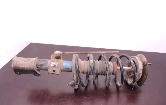 Volvo XC70 Front shock absorber with coil spring 31200413 D244