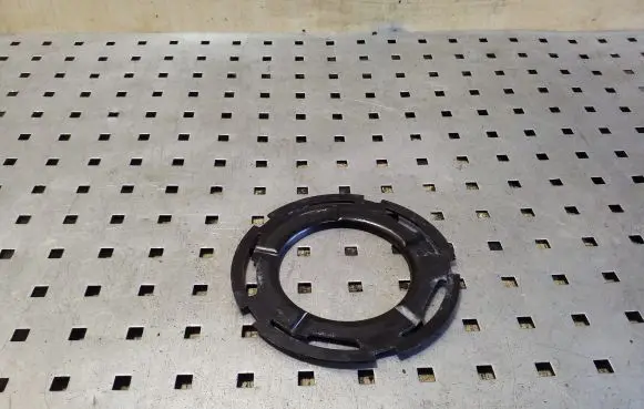 Volvo XC70 In tank fuel pump screw locking ring/nut 