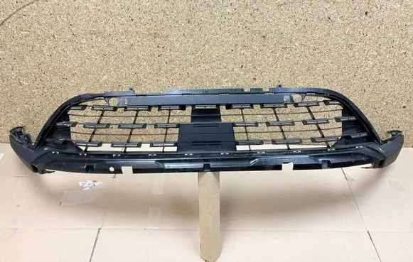 Renault Captur II Front bumper lower grill 620260503R