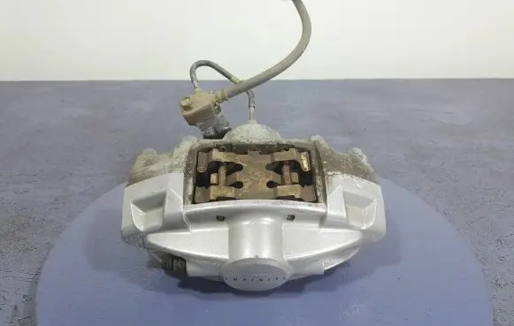 Infiniti QX70 S51 Rear brake caliper