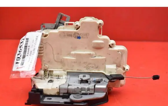 Seat Altea XL Rear door lock