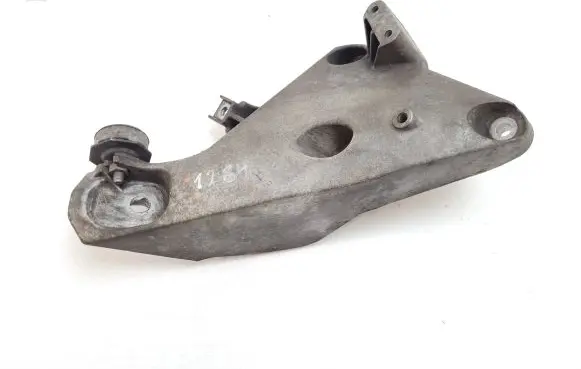 BMW X5 E70 Engine mounting bracket 6790021 22116790021