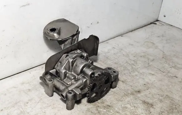 Peugeot 307 Oil pump 9431291021