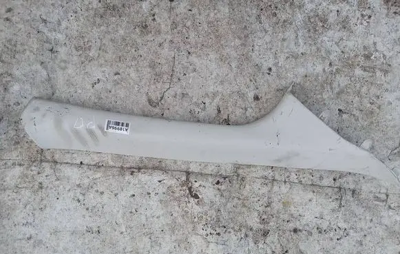 Ford Focus (C) pillar trim bm51a03198a