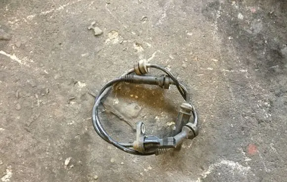 BMW 1 F20 F21 ABS brake wheel speed sensor 6791223