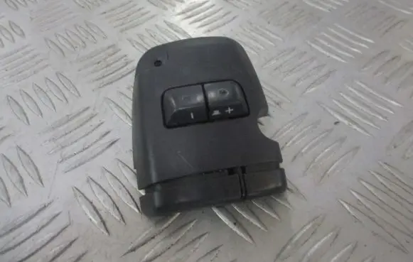 Toyota Yaris Head unit multimedia control 