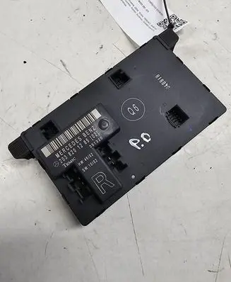 Mercedes-Benz C W203 Door control unit/module A2038201285