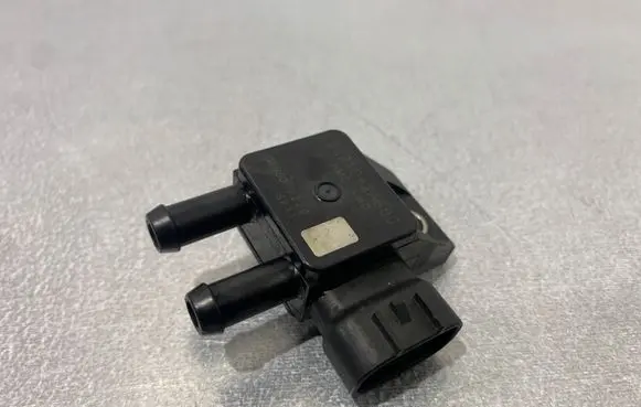 Hyundai i40 Exhaust gas pressure sensor 392102A800