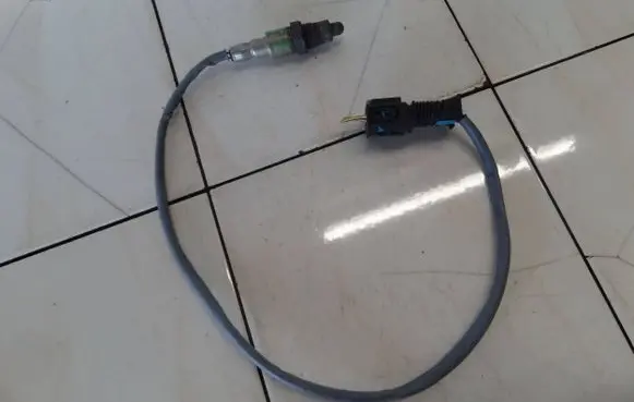 BMW 2 F45 Lambda probe sensor 8604889