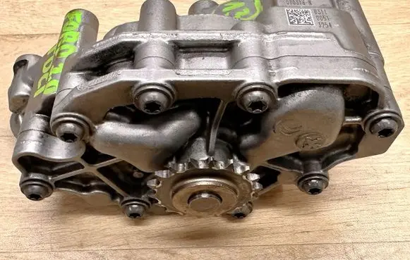 Ford Mondeo MK V Oil pump 9807727980