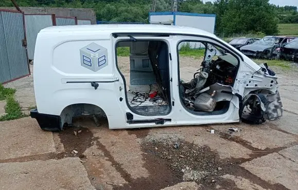 Citroen Berlingo Front quarter panel
