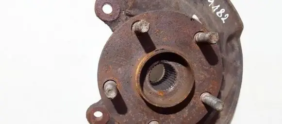 Toyota Auris 150 Front wheel hub