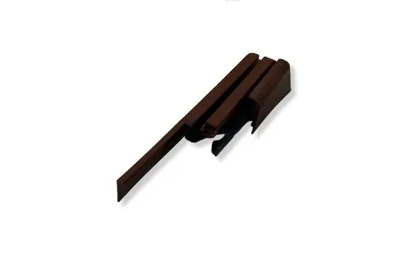 Volkswagen Touareg I Front passenger seat rail trim 7L0881478