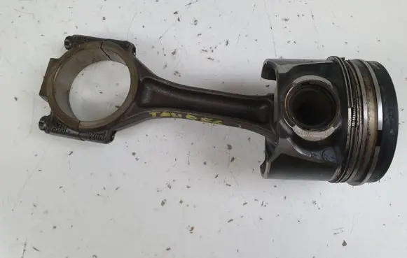 Volkswagen Touareg I Piston with connecting rod