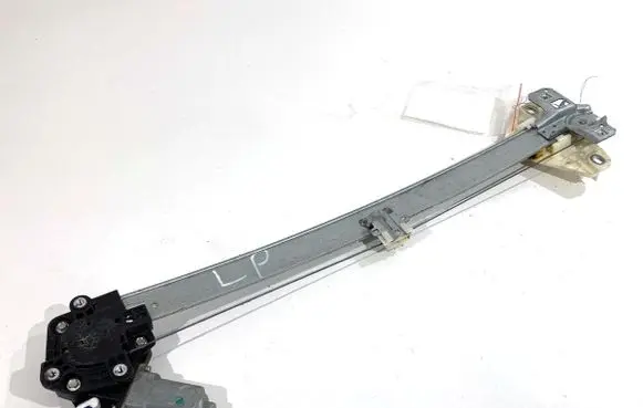 Honda CR-V Front door window regulator with motor 