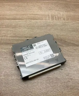 Lexus RX 450H Keyless (KESSY) go control unit/module 8999048250 2325006302