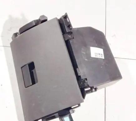 Ford Focus C-MAX Glove box 3m51r0600 3m51-r0600