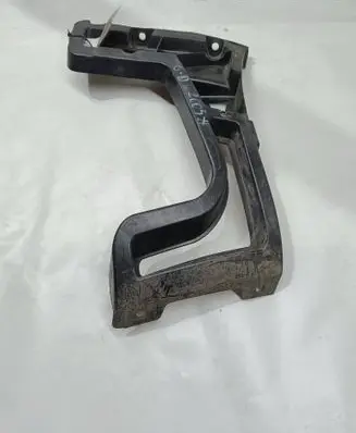 Peugeot 5008 Rear bumper mounting bracket 9686247680 2005722