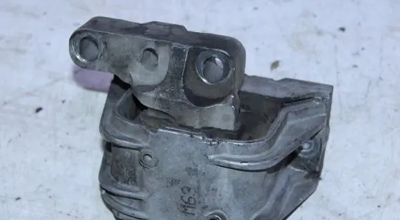Audi A3 S3 8P Engine mount bracket 1K0199262