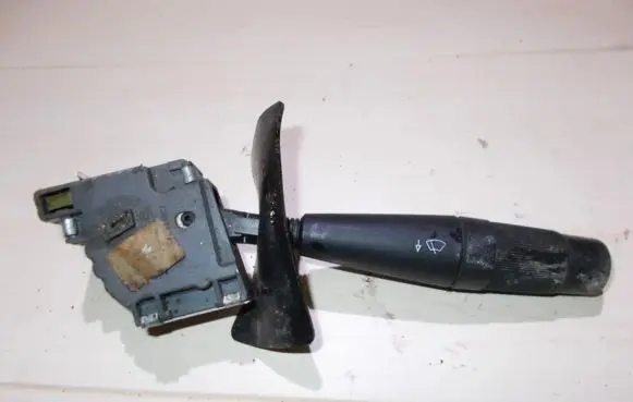 Peugeot 405 Wiper control stalk