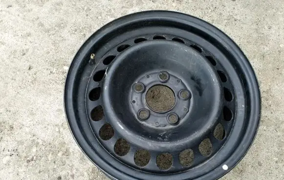 Mercedes-Benz E W210 R15 steel rim 2104000202 612JX15H2
