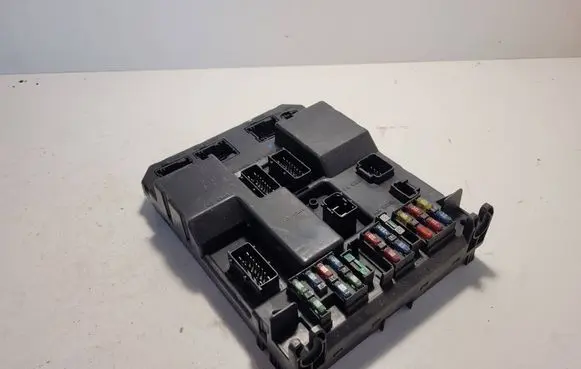 Peugeot 307 Comfort/convenience module 9651197780 9651197080 00014982100203